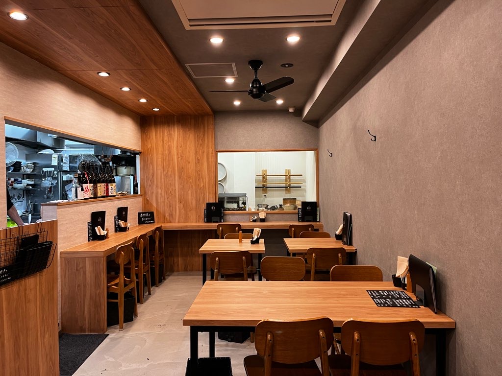 手打ちそば弥兵衛の店内